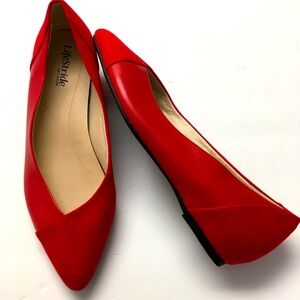 NEW Lifestride Pointy Toe Slip On Flat Size 9.5 Red Faux Suede